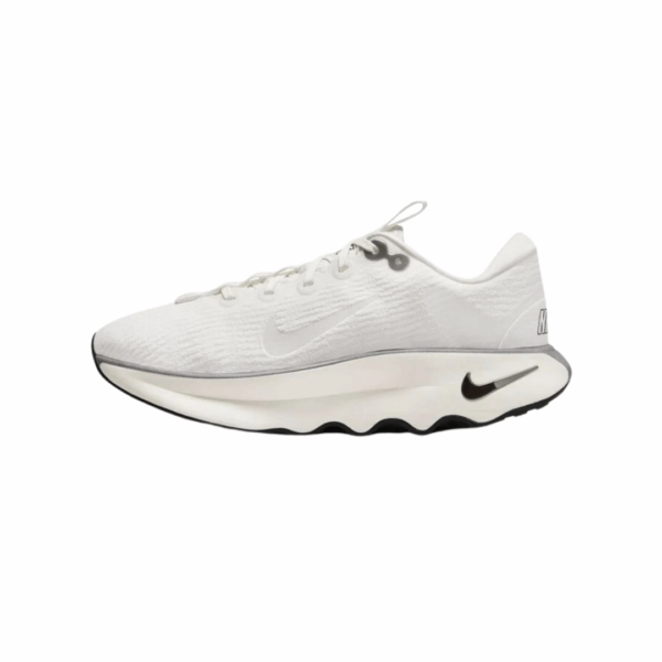 Nike Motiva Summit White